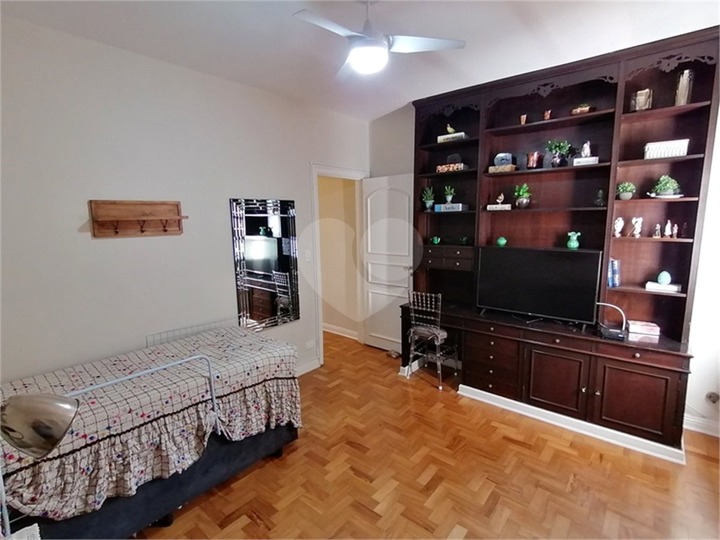 Apartamento à venda com 3 quartos, sendo 1 suíte, em Jardim Paulista, São Paulo, SP