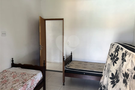 Casa à venda com 4 quartos, sendo 1 suíte, em Mato Seco, Itapetininga, SP