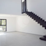 Casa à venda com 4 suítes no condomínio Figueira Garden, Atibaia - SP