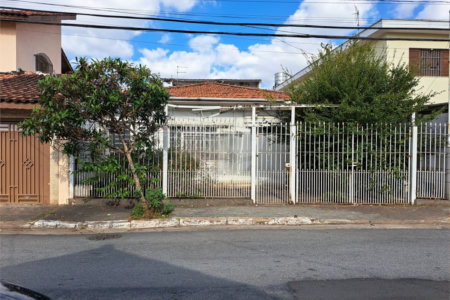 Casa à venda com 3 quartos, sendo 1 suíte, em Vila Constança, São Paulo, SP