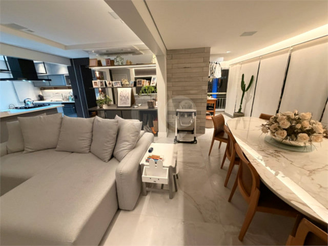 Apartamento à venda com 3 quartos, sendo 1 suíte,  em Granja Julieta, São Paulo, SP