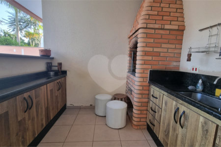 Casa à venda com 4 quartos, sendo 3 suítes,  no condomínio Residencial Villa dos Inglezes, Sorocaba - SP