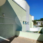 Casa à venda com 3 suítes no condomínio Figueira Garden, Atibaia - SP