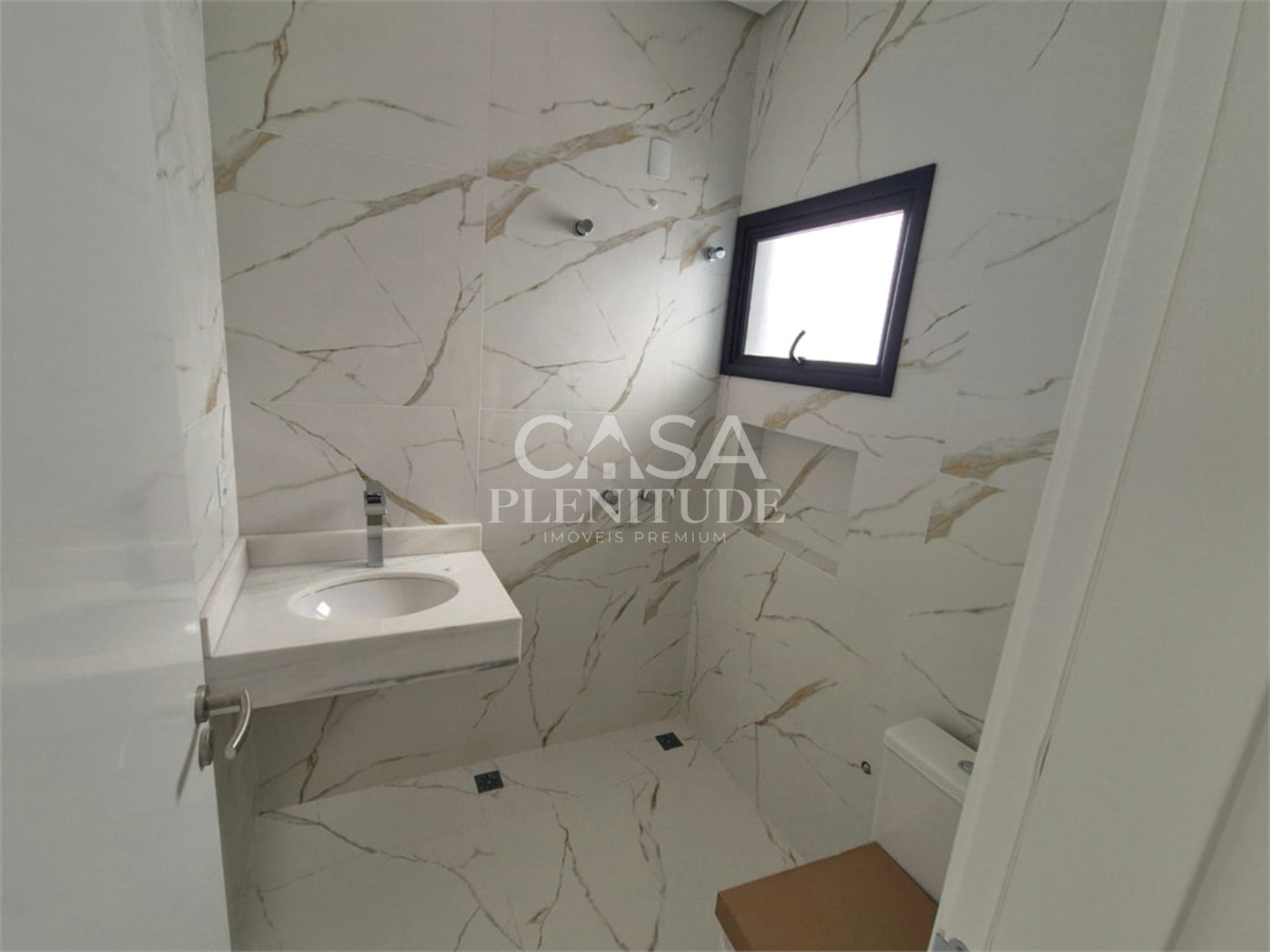 Casa em condomínio à venda com 3 suítes em Wanel Ville, Sorocaba, SP