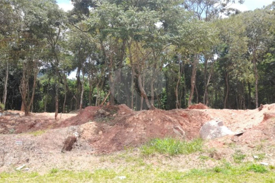 Terreno à venda no condomínio Itaguaçu da Cantareira, São Paulo - SP