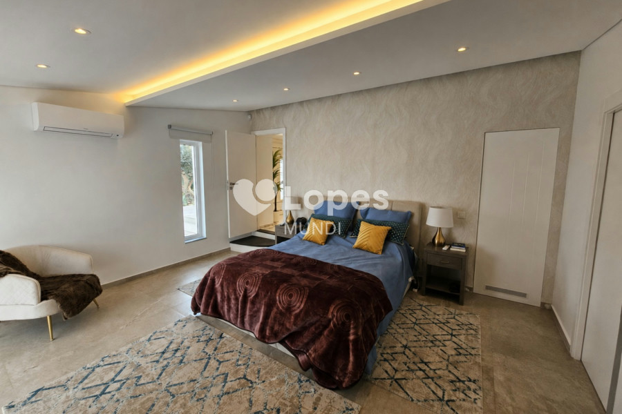 Casa com 3 quartos à venda no Algarve, Portugal – Piscina e terreno de 12.000 m²