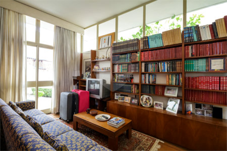 Casa de Vila para alugar com 4 quartos, sendo 1 suíte, em Granja Julieta, São Paulo, SP