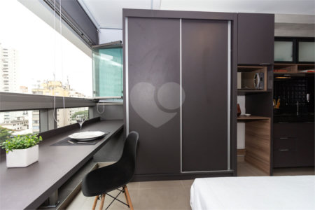Apartamento à venda ou para alugar com 1 quarto em Pinheiros, São Paulo, SP