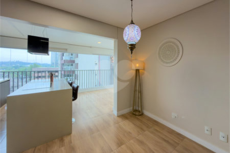 Apartamento à venda com 4 quartos, sendo 2 suítes, em Pinheiros, São Paulo, SP