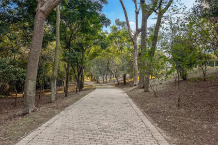 Casa à venda com 4 suítes no condomínio Tivoli, Sorocaba - SP