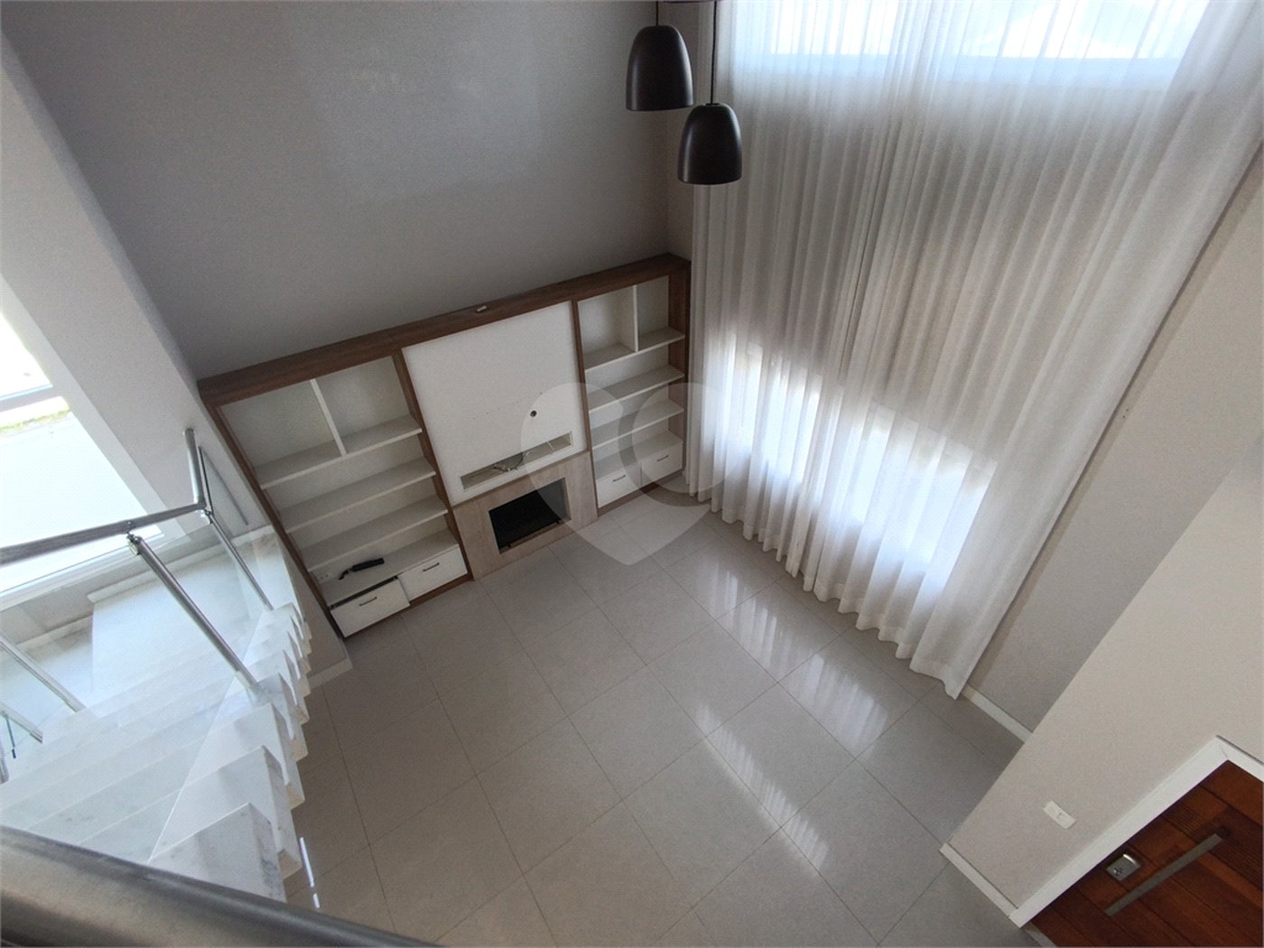 Casa à venda com 4 quartos, sendo 2 suítes, no condomínio Terras de Santa Adélia, Vargem Grande Paulista - SP