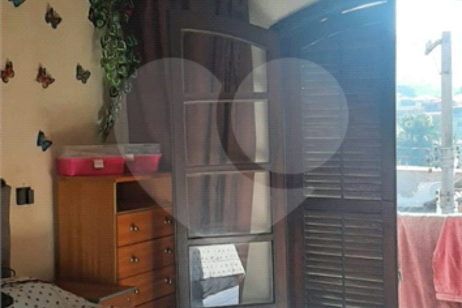 Sobrado à venda com 2 suítes em Tremembé, São Paulo, SP