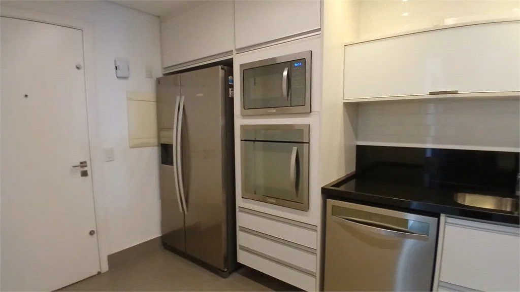 Apartamento à venda com 3 suítes em Jardim Fonte do Morumbi, São Paulo, SP