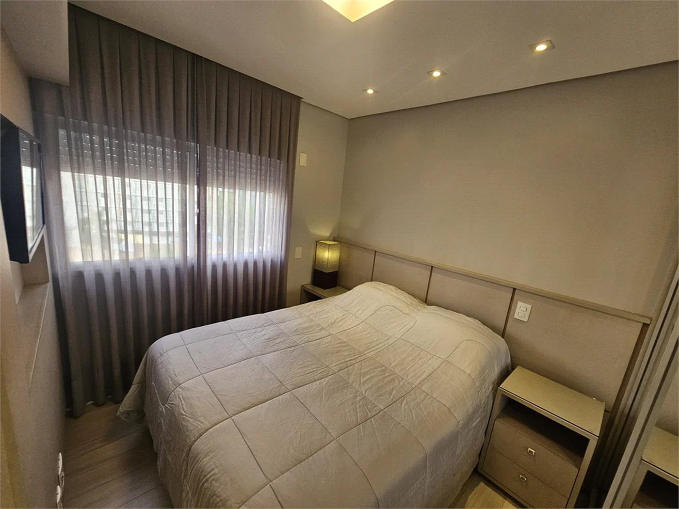 Apartamento para alugar com 2 quartos, sendo 1 suíte, em Jardim das Acácias, São Paulo, SP