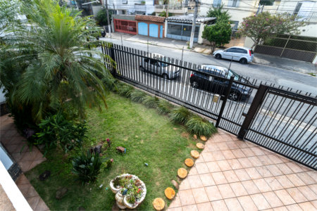 Casa à venda com 4 quartos, sendo 3 suítes, em Vila Mariana, São Paulo, SP