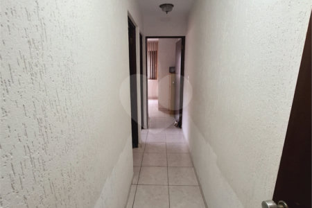 Sobrado à venda com 4 quartos, sendo 2 suítes, em Interlagos, São Paulo, SP