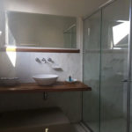 Casa à venda com 5 quartos, sendo 4 suítes, no condomínio Jardim Vitória Régia, São Paulo - SP