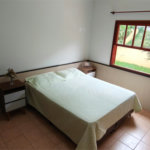 Casa à venda com 4 quartos, sendo 2 suítes,  em Country Residencial Felix, Bom Jesus dos Perdões, SP
