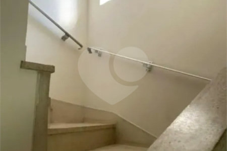 Sobrado à venda com 3 quartos em Vila Campestre, São Paulo, SP
