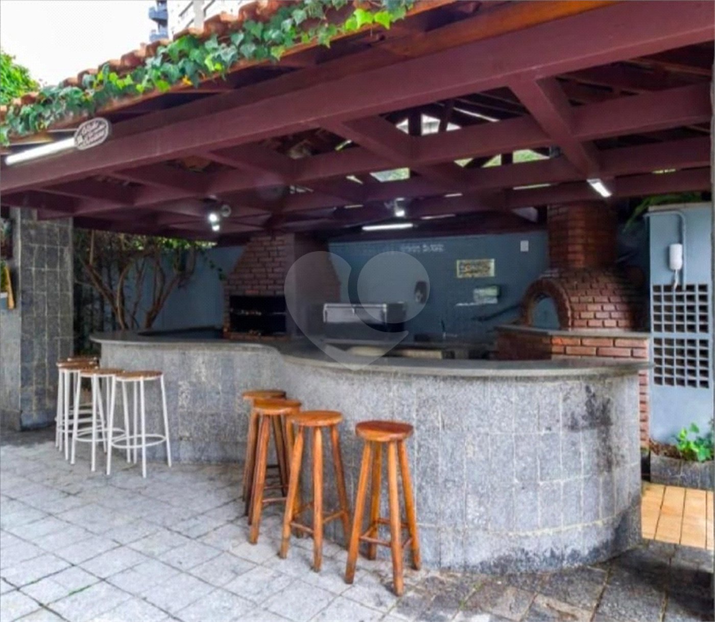 Apartamento à venda ou para alugar com 2 quartos, sendo 1 suíte, em Vila Andrade, São Paulo, SP