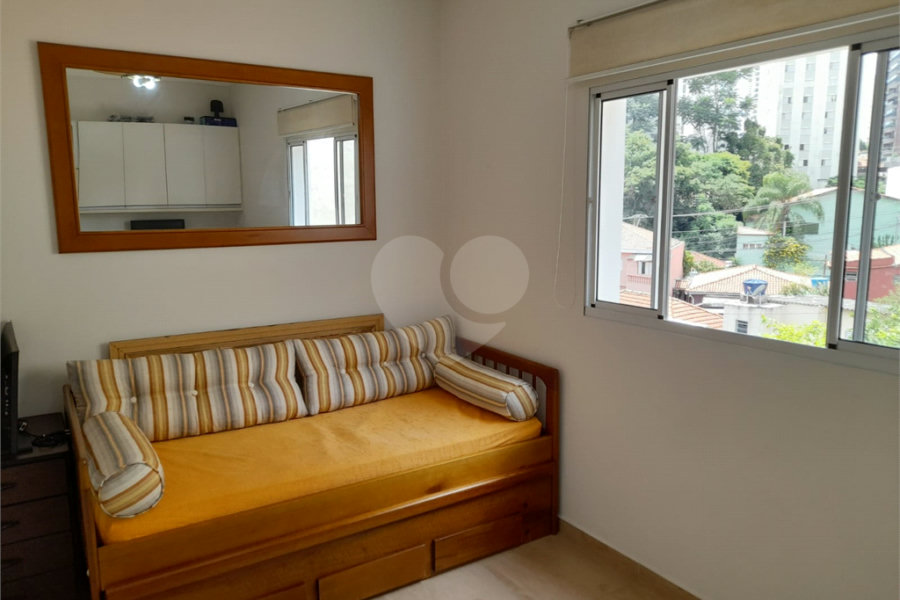 Sobrado à venda com 4 quartos, sendo 1 suíte, em Chora Menino, São Paulo, SP