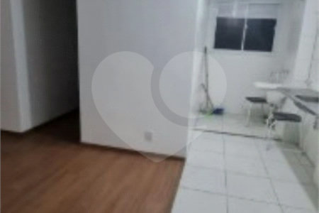 Apartamento à venda com 2 quartos em Vila Zat, São Paulo, SP