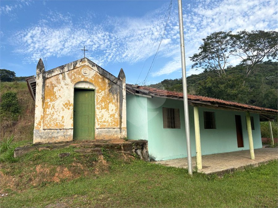 Sítio à venda com 3 quartos, sendo 1 suíte, no Centro, Guararema, SP