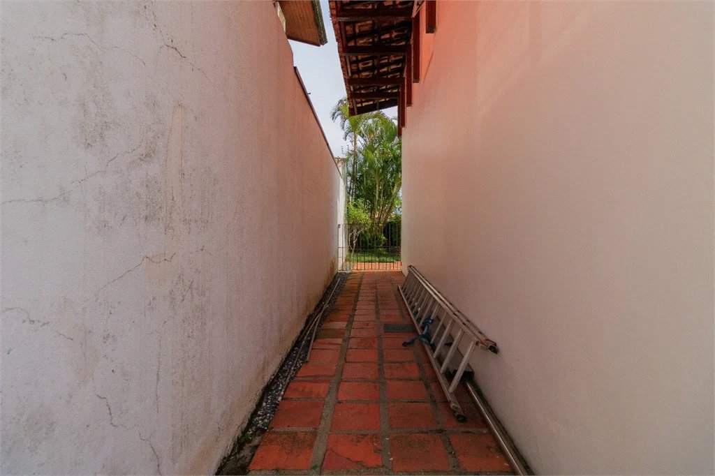 Casa à venda com 4 quartos, sendo 3 suítes, em Jardim Panorama, São Paulo, SP
