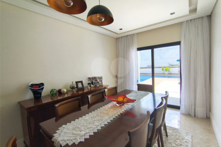 Casa à venda com 5 quartos, sendo 2 suítes, no condomínio Terras de Jundiaí, Jundiaí - SP