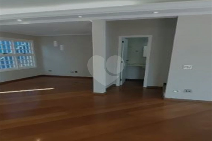 Casa à venda com 4 quartos, sendo 2 suítes,  no condomínio Res Jardim Itatinga, São Paulo - SP