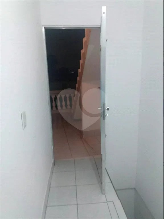 Duas casas com área total de 220m², 4 dormitórios, 3 suítes, 1 vaga de garagem, à venda em Pirituba