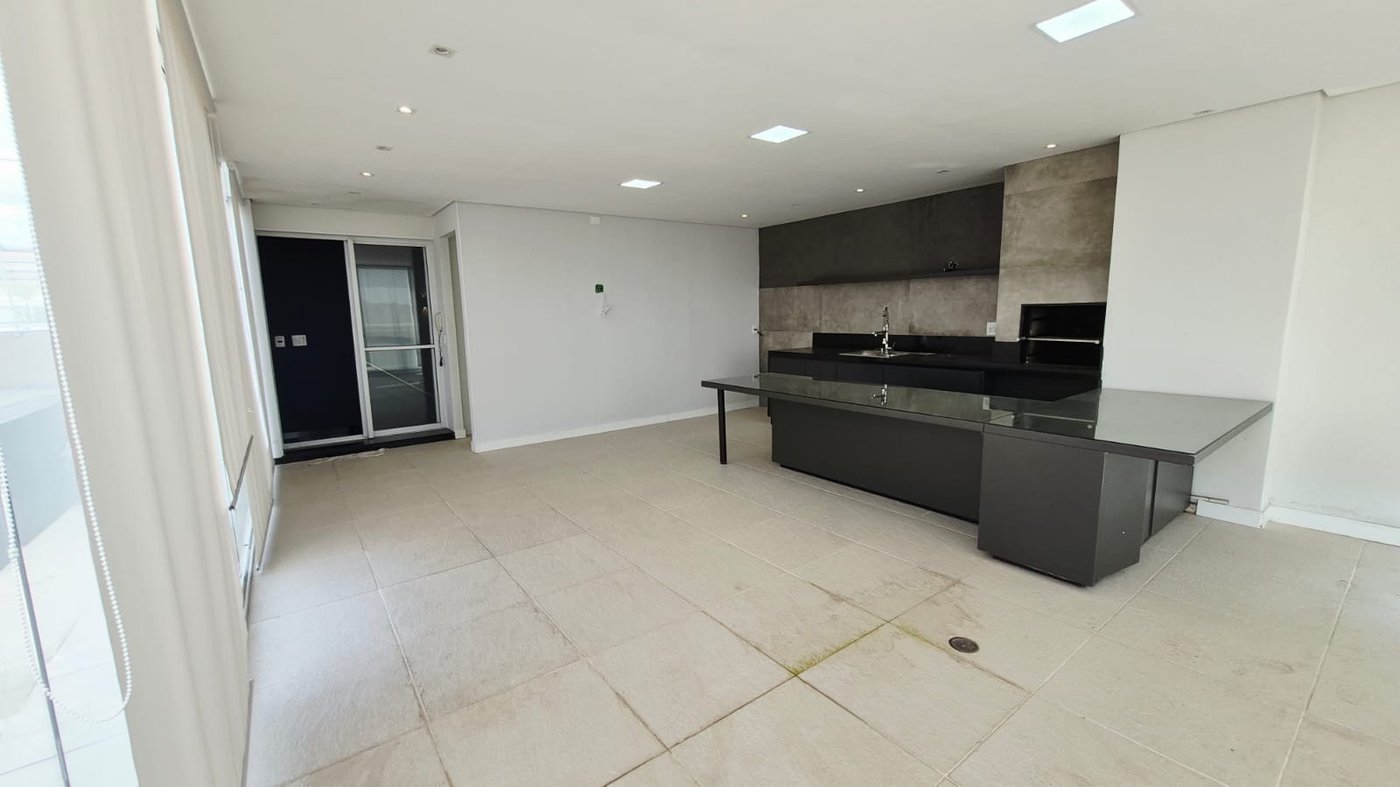 COBERTURA DUPLEX DE ALTO PADRÃO NA VILA SÃO FRANCISCO | 233 m²