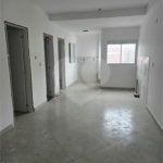Apartamento com 48m², distribuídos em 2 dormitórios, sala, cozinha e 1 banheiro.