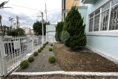 Sobrado à venda na Liberdade!