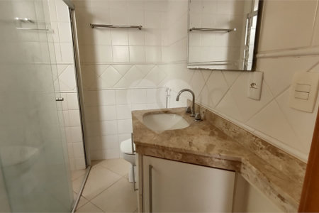 Apartamento à venda com 3 quartos, sendo 1 suíte, no Centro, Araraquara, SP