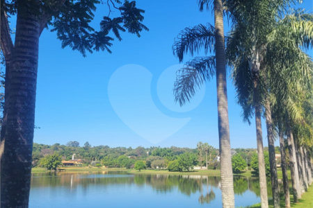 Casa à venda com 2 suítes no condomínio Residencial Vale das Laranjeiras, Indaiatuba - SP