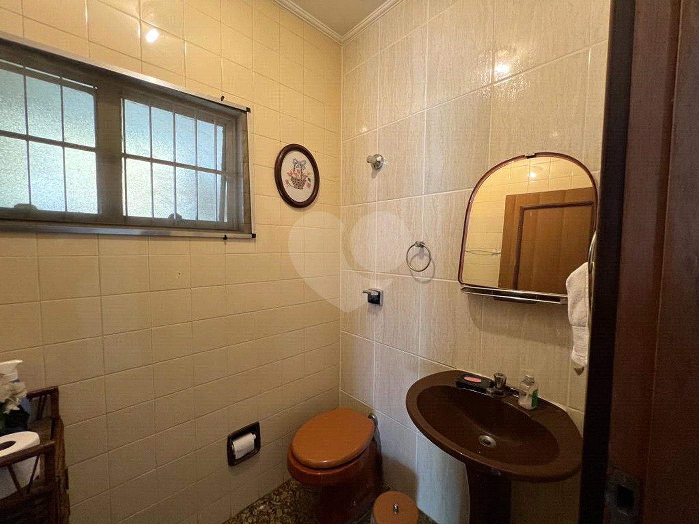 Casa à venda com 4 quartos, sendo 1 suíte, em Jardim das Vertentes, São Paulo, SP