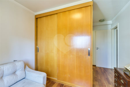 Apartamento à venda com 3 quartos, sendo 2 suítes, em Jardim Marajoara, São Paulo, SP