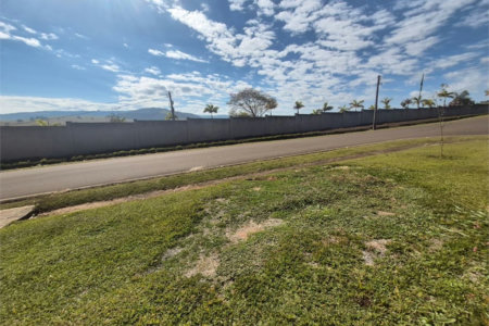 Chácara com 3 dormitórios à venda, 1200 m² por R$ 870.000,00 - Condomínio Ninho Verde II - Pardinho/SP