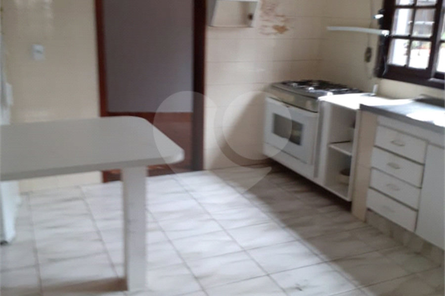 Casa à venda com 3 quartos, sendo 2 suítes, em Parada Inglesa, São Paulo, SP