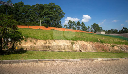 Terreno à venda em Vila Darcy Penteado (mailasqui), São Roque, SP