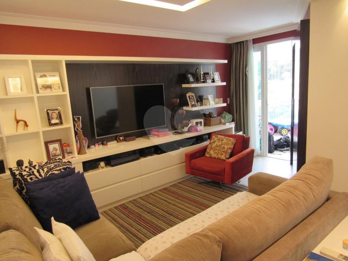 Apartamento à venda com 3 suítes em Real Parque, São Paulo, SP