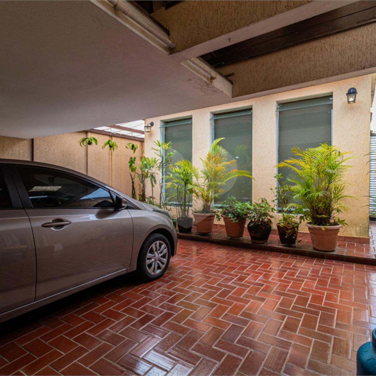 Casa à venda com 3 quartos, sendo 1 suíte,  em Santo Amaro, São Paulo, SP