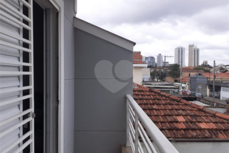 Sobrado à venda com 3 suítes em Vila Vitório Mazzei, São Paulo, SP