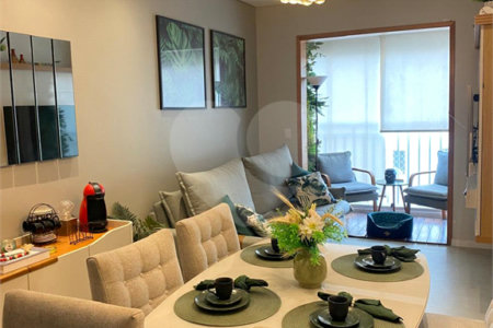 Apartamento à venda com 2 quartos, sendo 1 suíte,  em Jardim Rosa de Franca, Guarulhos, SP