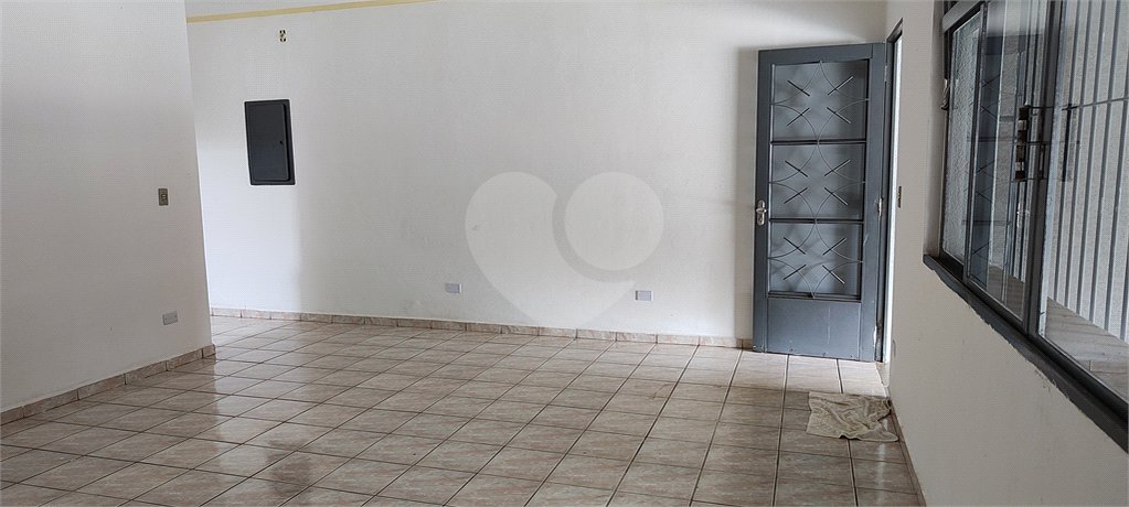 Sobrado à venda com 3 quartos, sendo 1 suíte, em Ressaca, Atibaia, SP