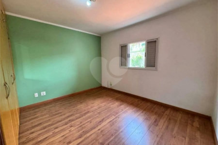 Casa à venda com 3 quartos, sendo 1 suíte,  no condomínio Residencial Recanto dos Paturis, Vinhedo - SP