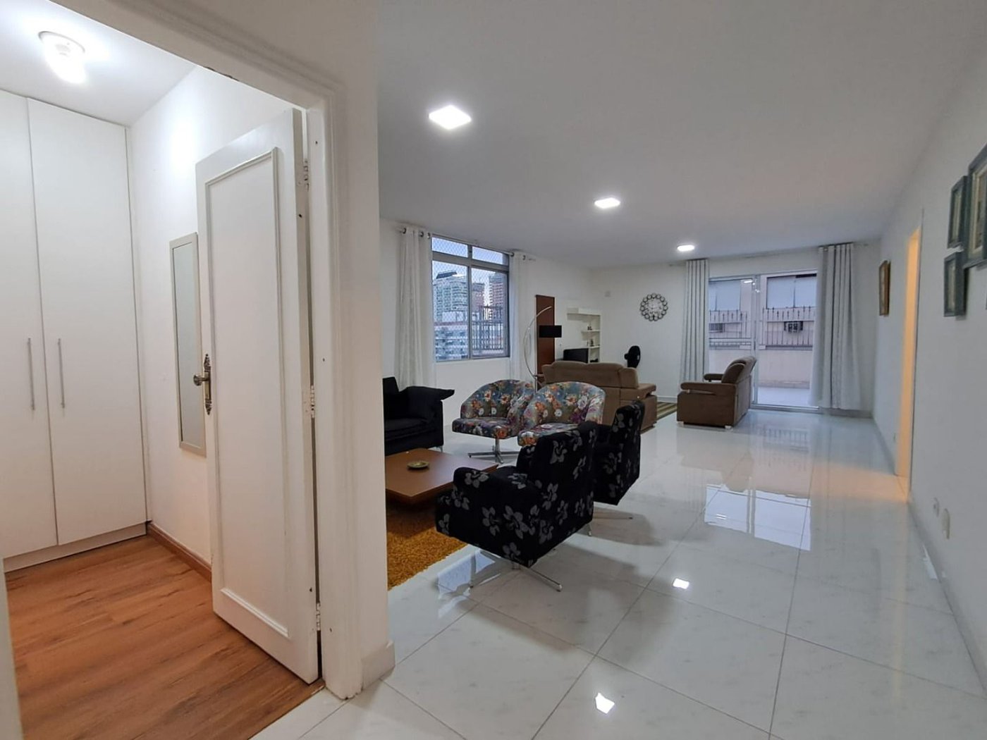 Cobertura com 3 dormitórios à venda, 200 m² por R$ 1.000.000,00 - Gonzaga - Santos/SP