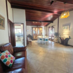 Casa à venda com 3 quartos, sendo 1 suíte, no condomínio Estância Marambaia, Vinhedo - SP