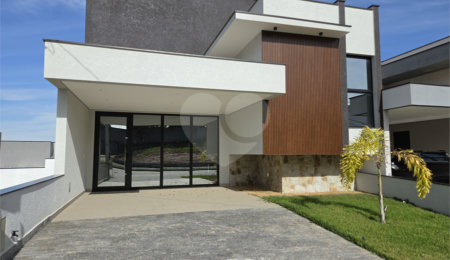 Casa à venda com 3 suítes no condomínio Helena Maria, Sorocaba - SP
